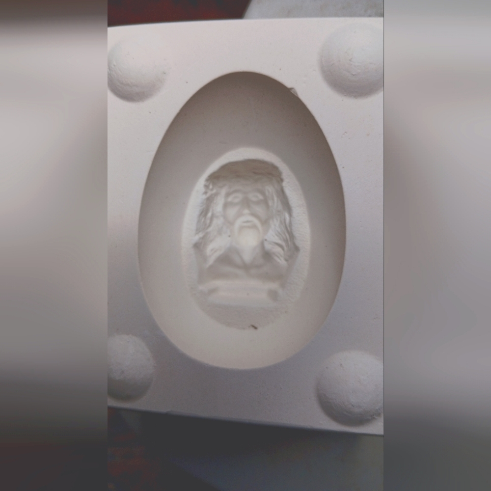 Vintage Jesus Head Easter Egg Ceramics mold #457 Nowells